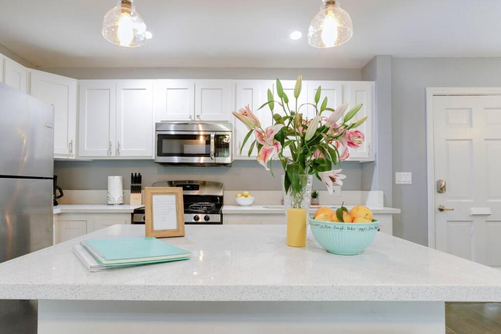 'לונג ביץ Apartment Located In Historic District Mins To Downtown, Beaches & Convention Center מראה חיצוני תמונה